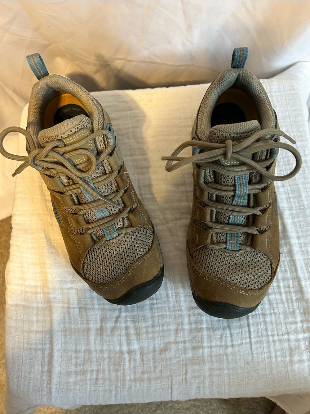 Keen Tan and Blue Hiking Shoe Light Blue Accents